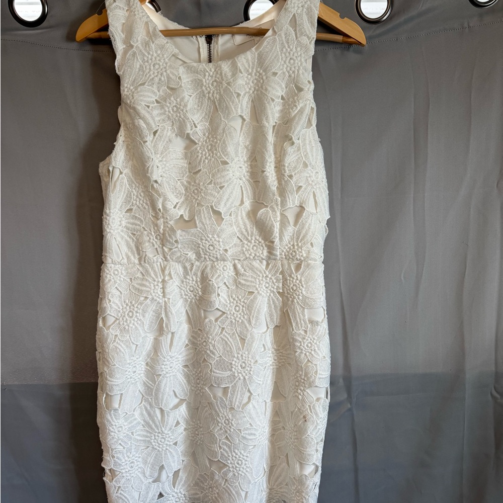 Astr Cream Sheath Midi Dress Scoop Neck Sleeveless